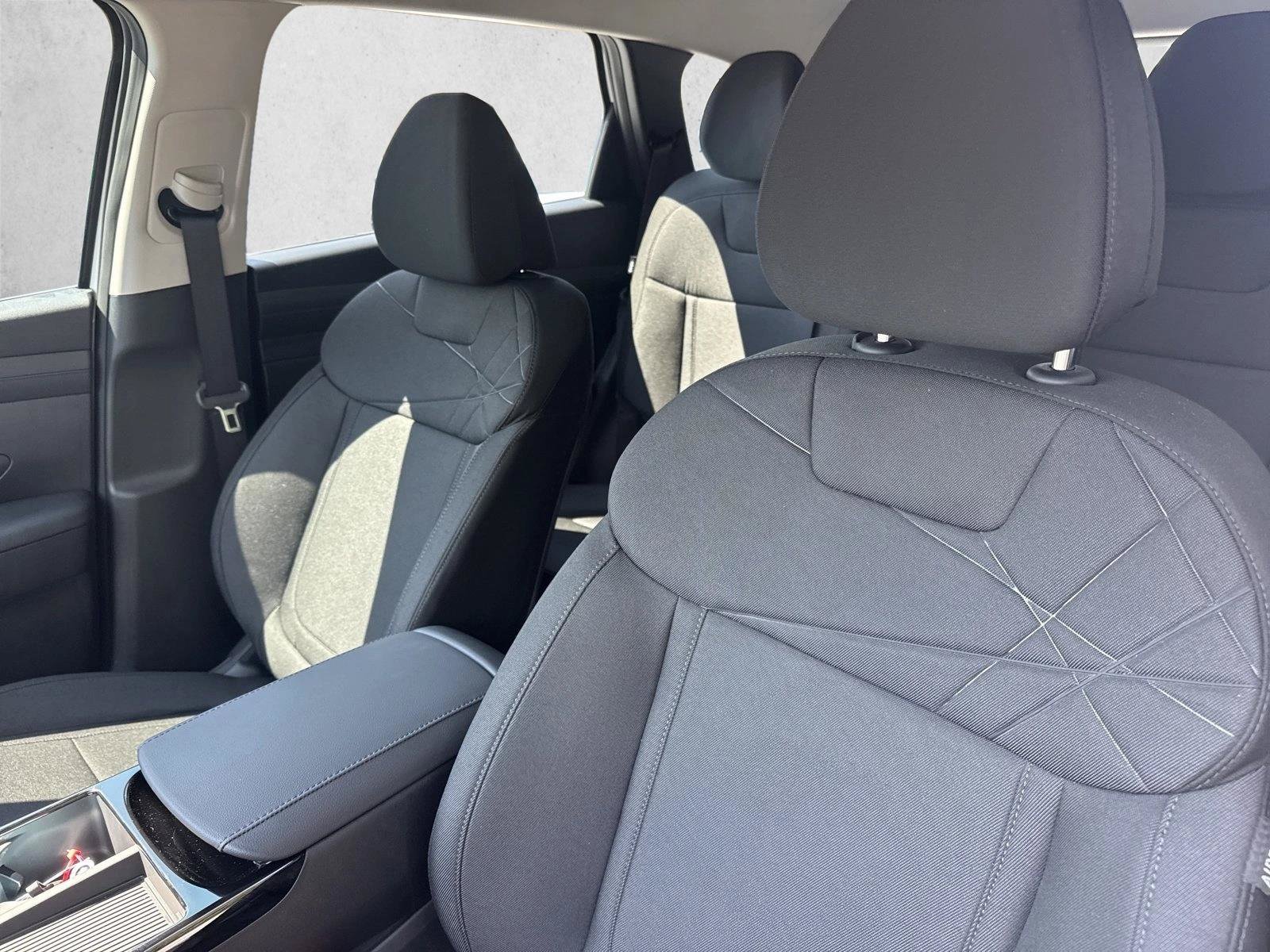 New 2026 Hyundai Tucson Blue SE FWD image 13