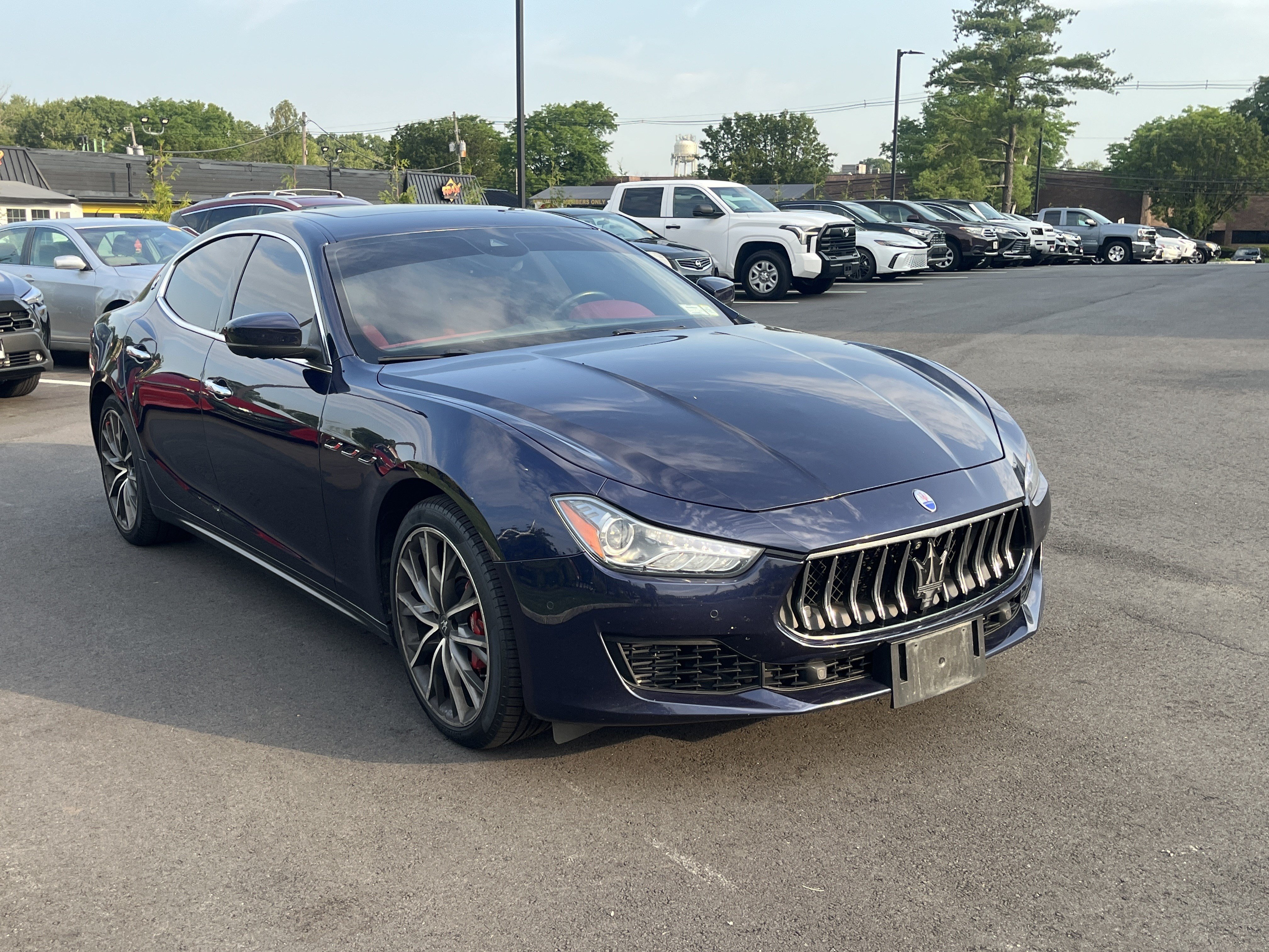 Used 2020 Maserati Ghibli S Q4 AWD/4WD image 2