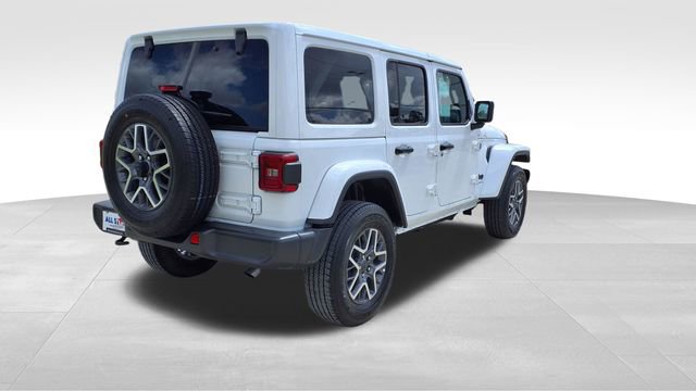 Used 2025 Jeep Wrangler Sahara image 7
