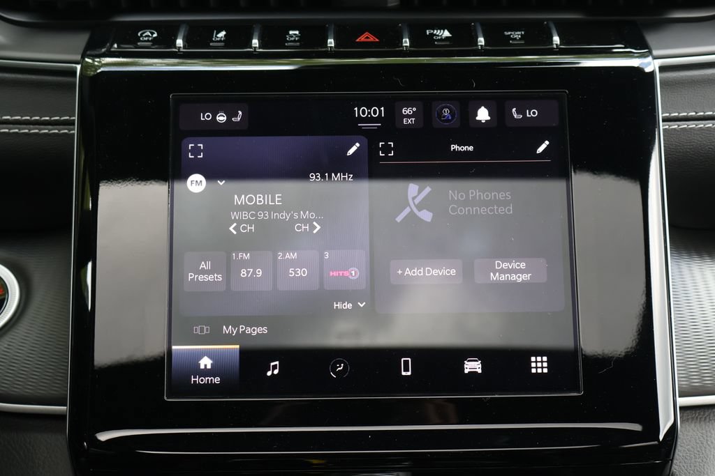 Used 2023 Jeep Grand Cherokee Altitude AWD/4WD image 16