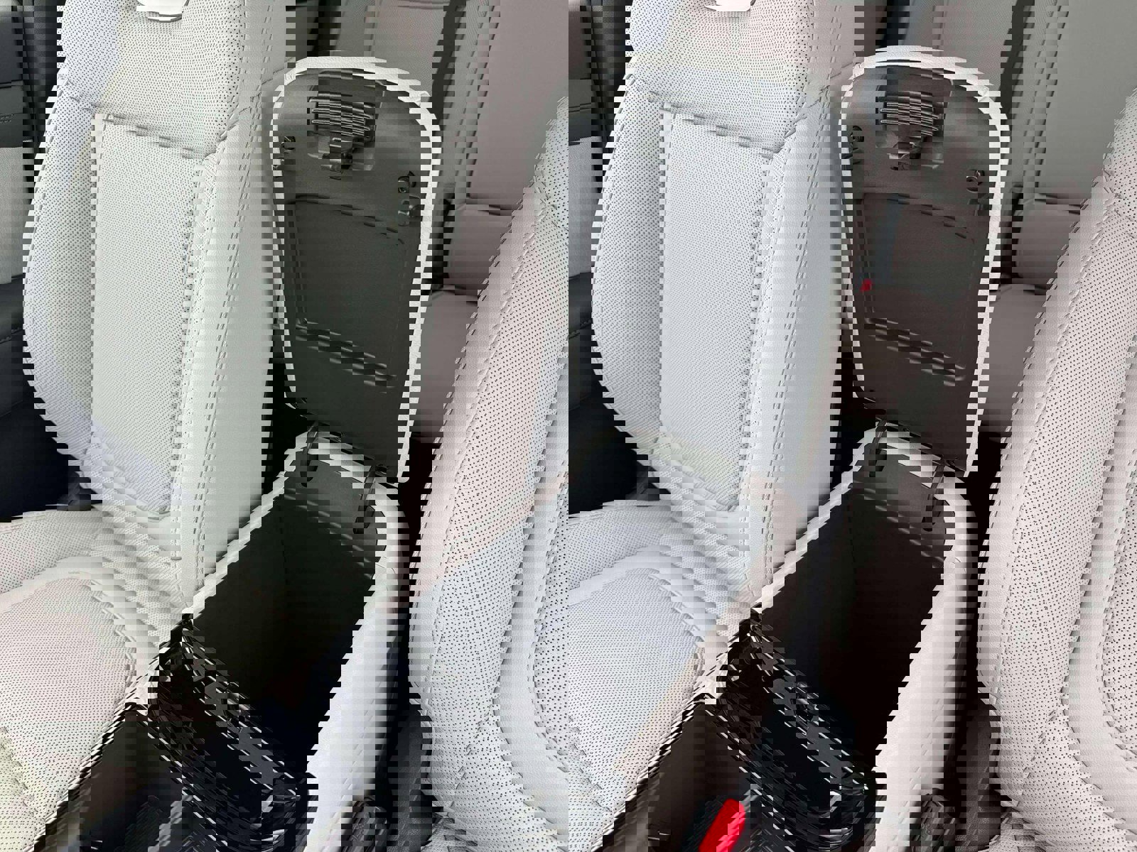 New 2026 Hyundai Tucson Limited image 18