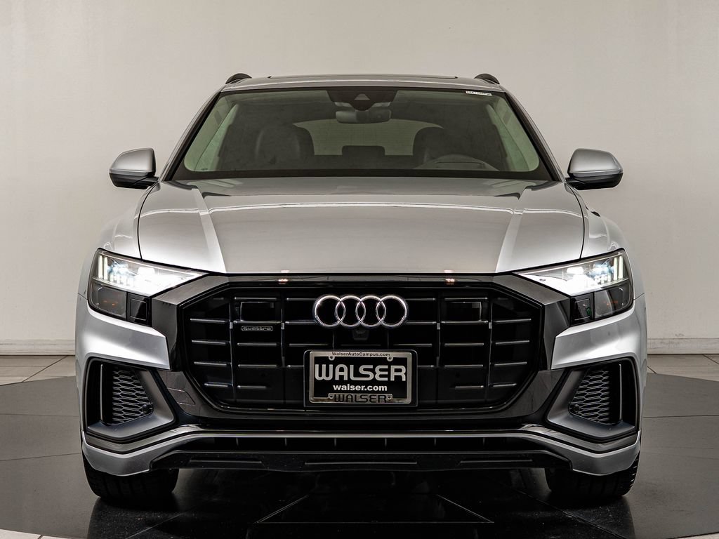 Used 2019 Audi Q8 Prestige AWD/4WD image 2