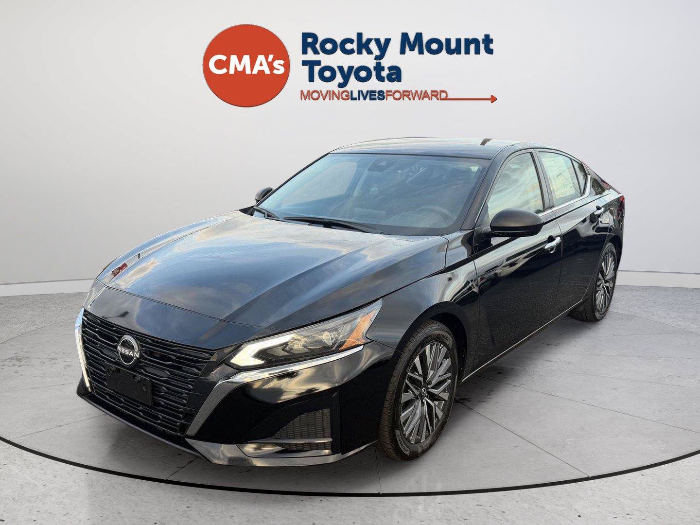 Used 2025 Nissan Altima 2.5 SV FWD image 1