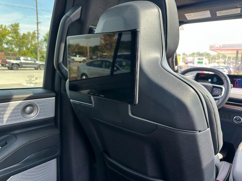 Certified 2025 Lincoln Navigator L Black Label image 13
