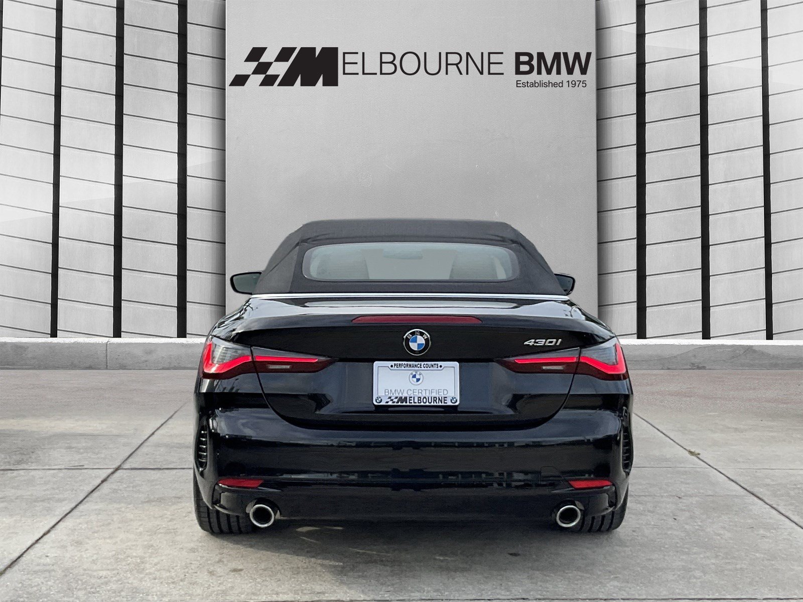 Used 2025 BMW 430i Convertible w/ Premium Package RWD image 5