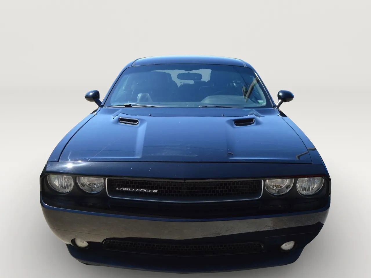 Used 2014 Dodge Challenger SXT Plus RWD image 2
