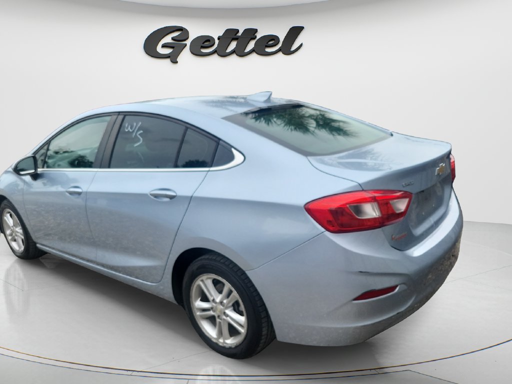 Used 2017 Chevrolet Cruze LT FWD image 8