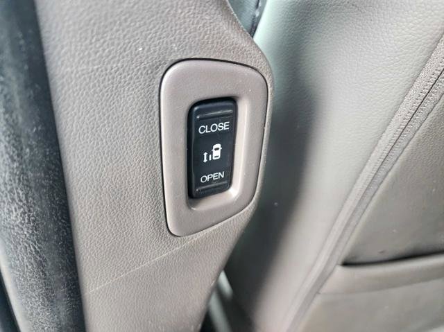 Used 2016 Honda Odyssey EX-L image 24