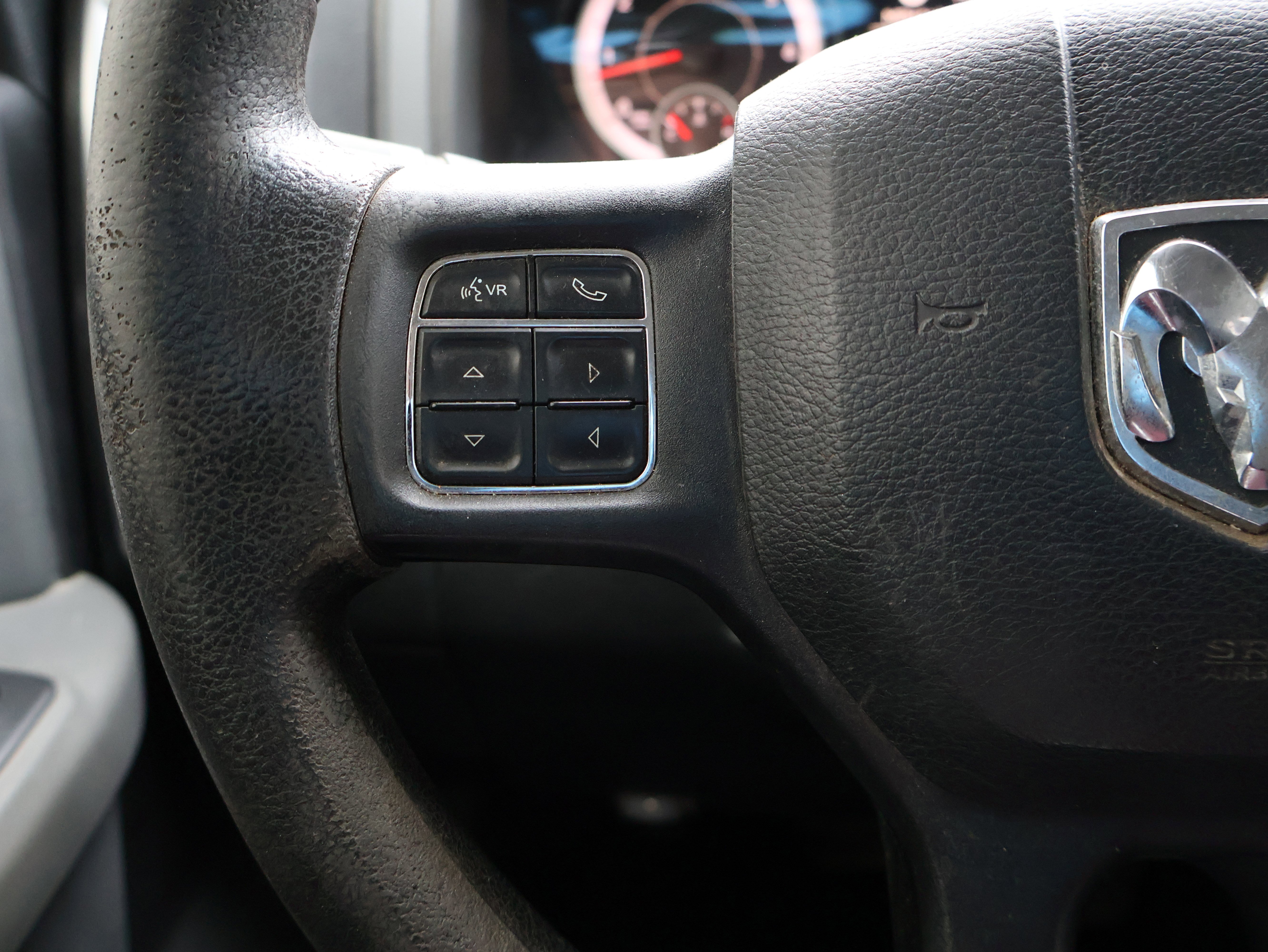 Used 2016 RAM 2500 SLT image 35