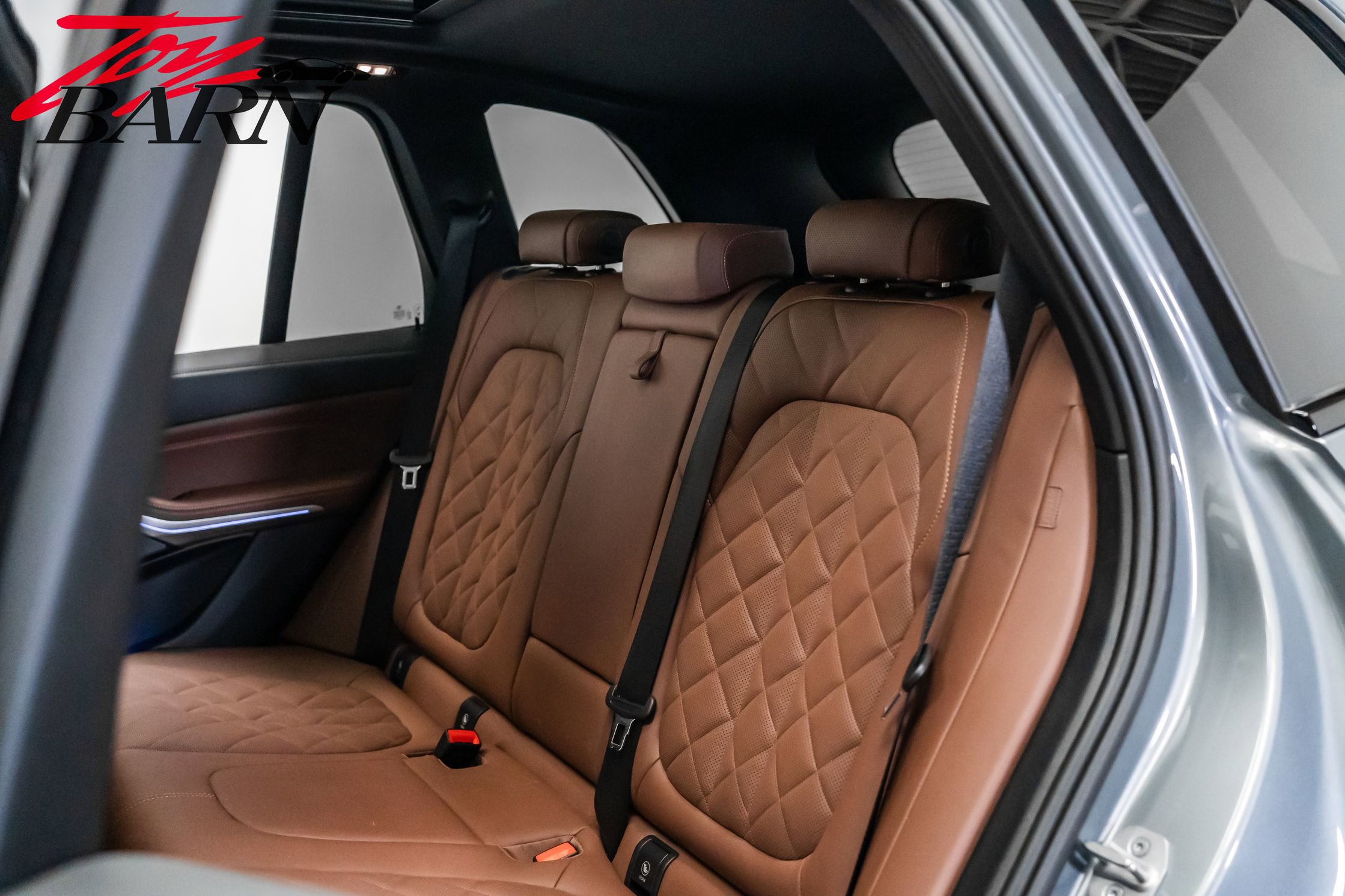 Used 2024 BMW X5 xDrive40i w/ M Sport Package image 46