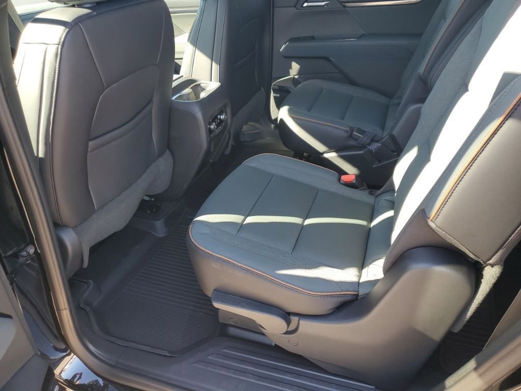 New 2026 GMC Acadia AT4 w/ Luxury Package image 20