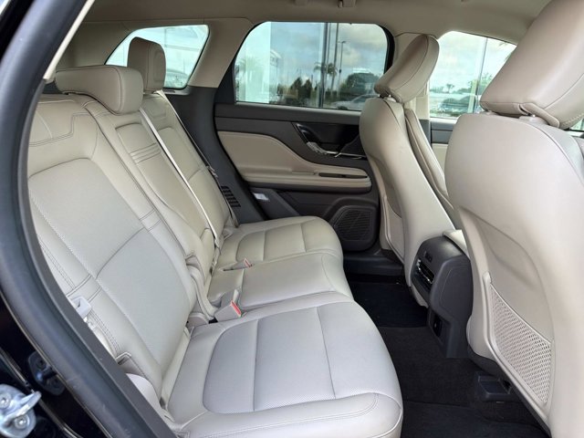 Certified 2022 Lincoln Corsair FWD w/ Equipment Group 101A image 23