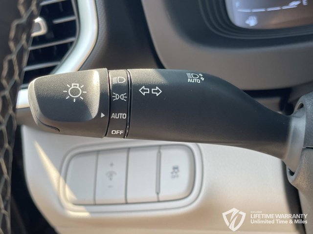 New 2026 Hyundai Venue SEL FWD image 34
