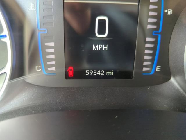 Used 2023 Chrysler Voyager LX FWD image 43
