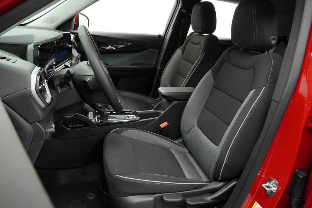 New 2026 Chevrolet TrailBlazer LT w/ LT Cold Weather Package FWD image 7