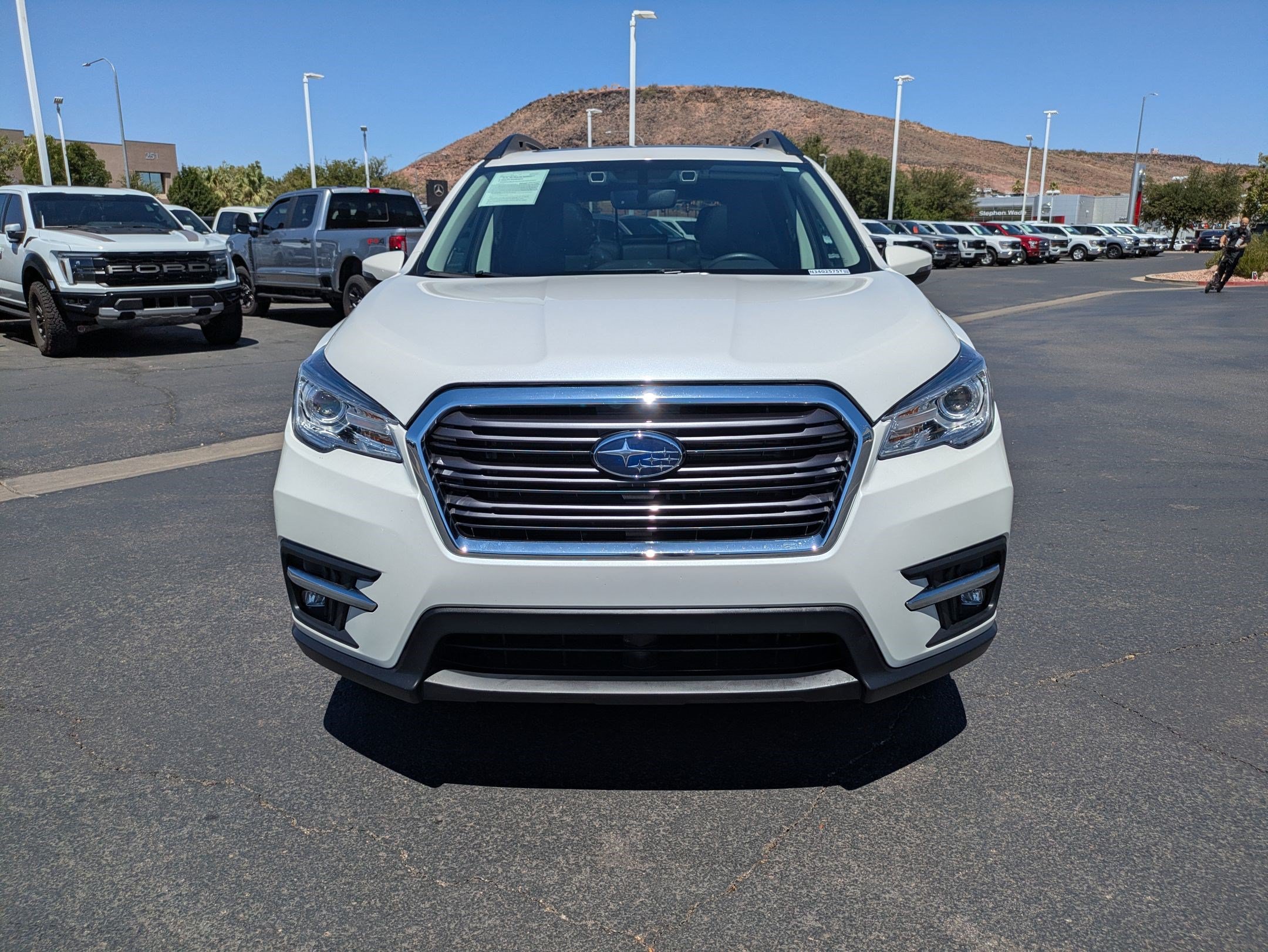 Used 2022 Subaru Ascent Limited w/ Technology Package AWD/4WD image 9