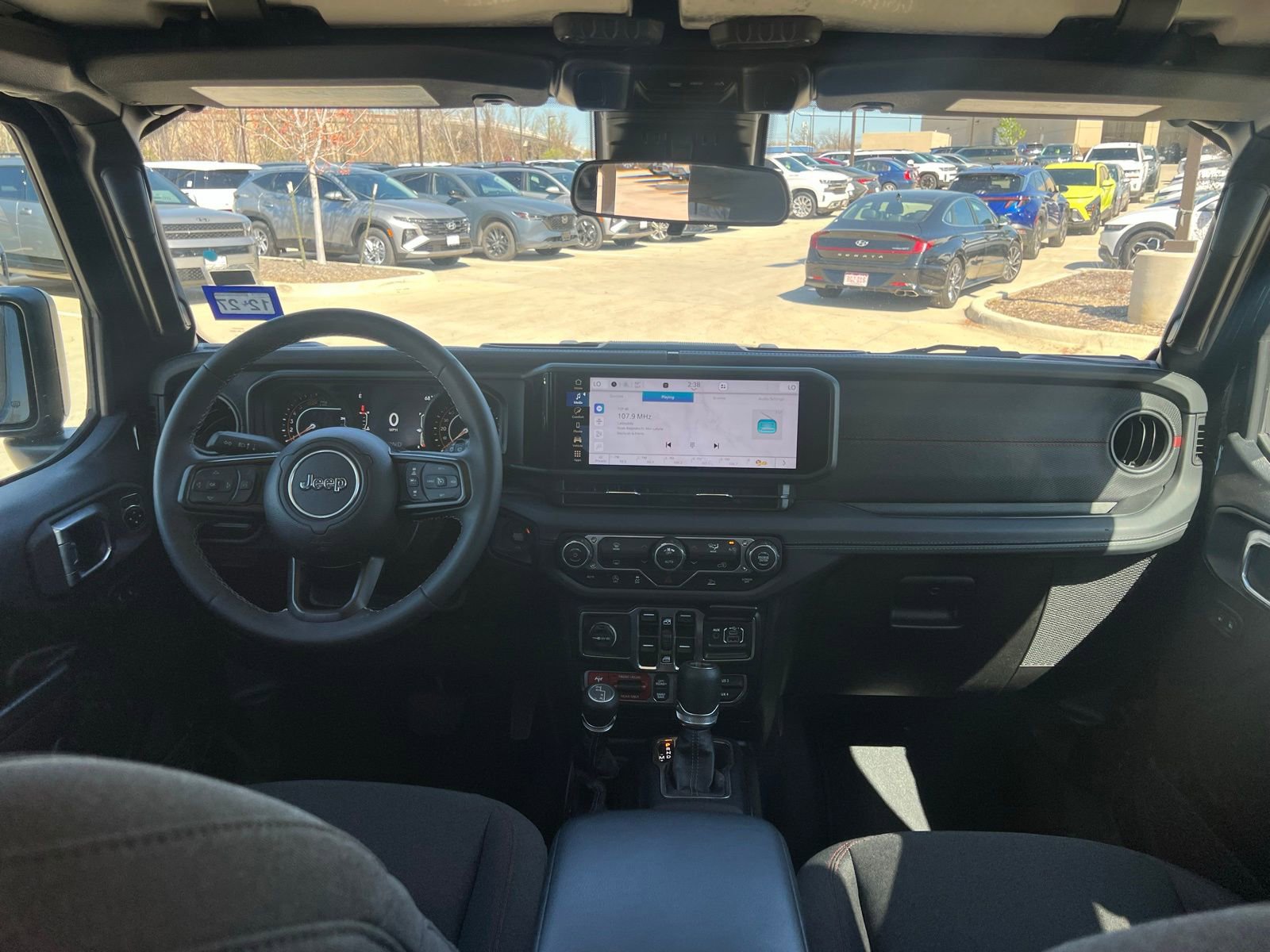 Used 2025 Jeep Wrangler Unlimited Rubicon image 20