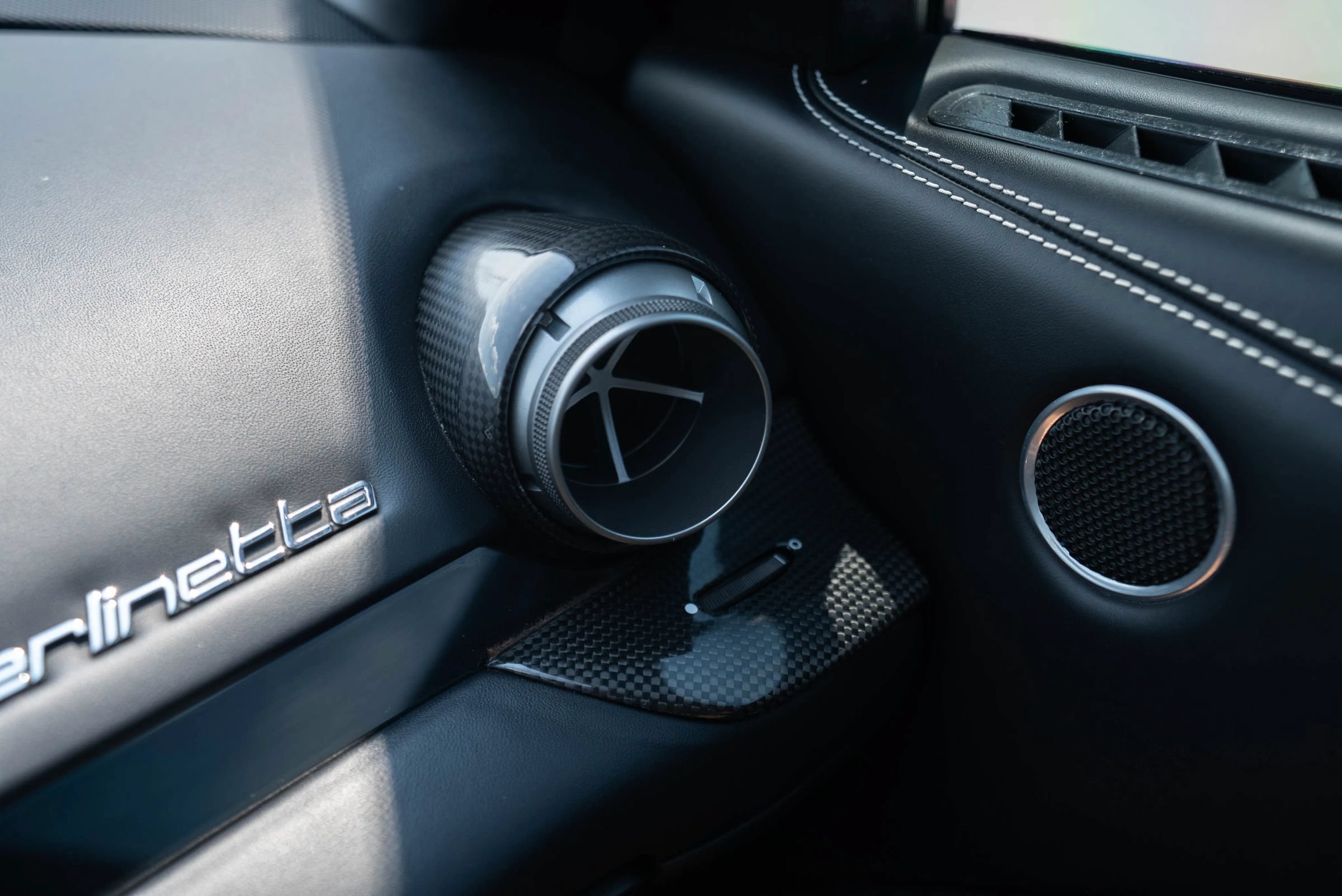 Used 2015 Ferrari F12 Berlinetta RWD image 59