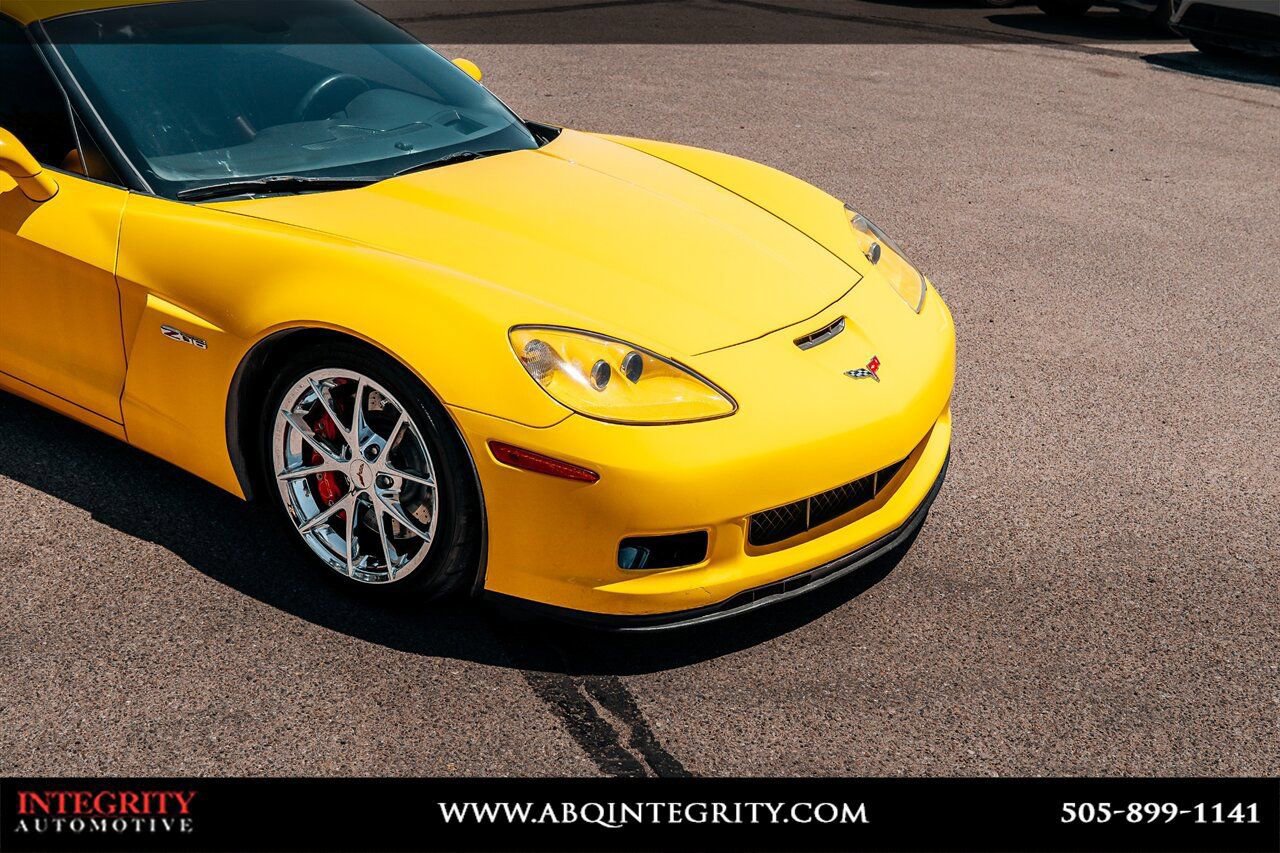 Used 2009 Chevrolet Corvette Z06 w/ Preferred Equipment Group RWD image 9