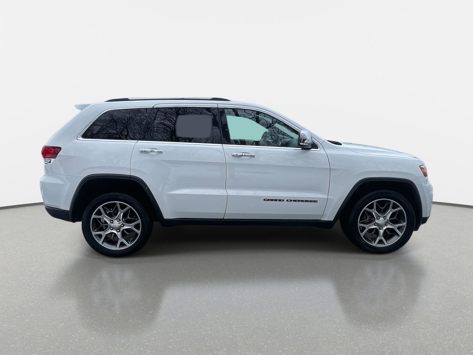 Used 2020 Jeep Grand Cherokee Limited w/ Luxury Group II image 4
