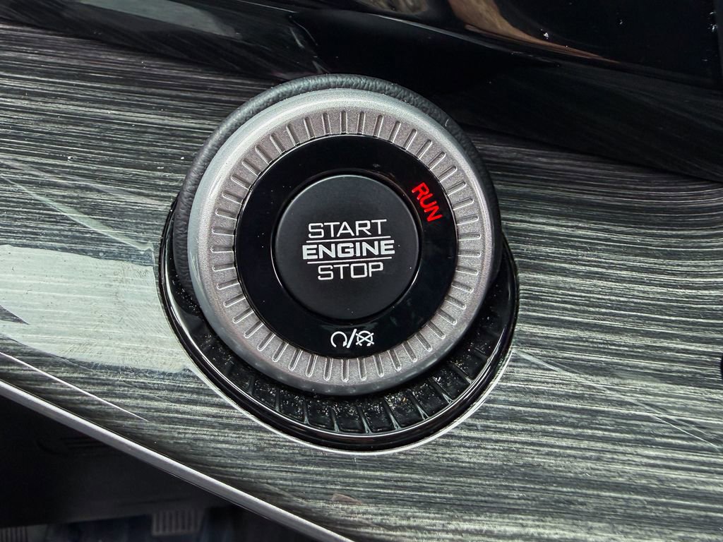 Used 2022 Jeep Wagoneer Series III image 15