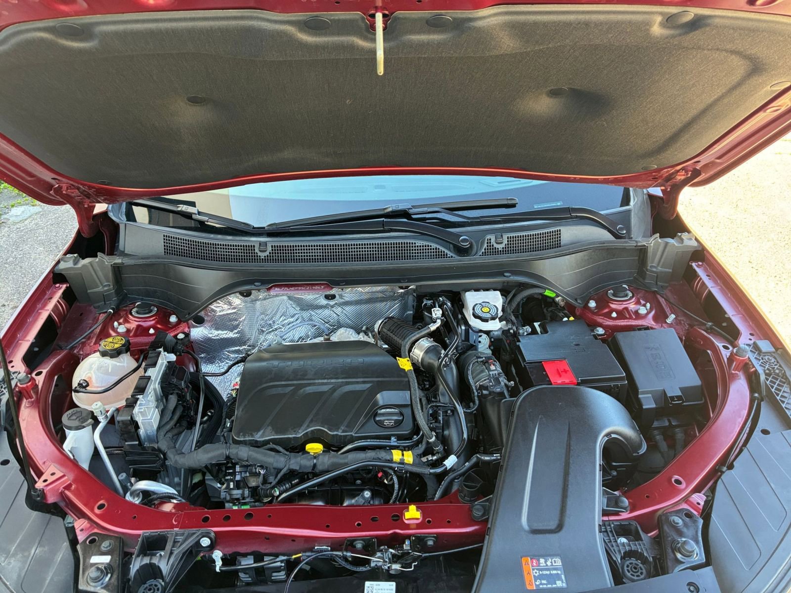 Used 2025 Chevrolet Trax LT image 31