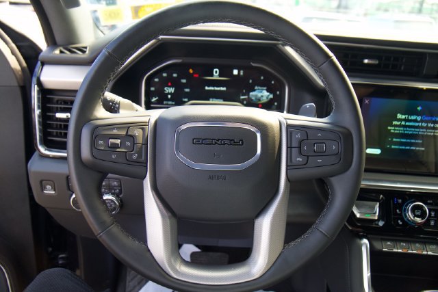 Used 2024 GMC Sierra 1500 Denali w/ Technology Package AWD/4WD image 17