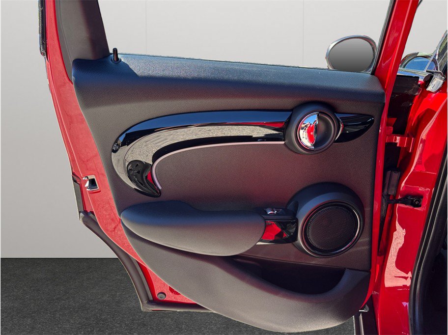 Used 2024 MINI Cooper S w/ Storage Package FWD image 31