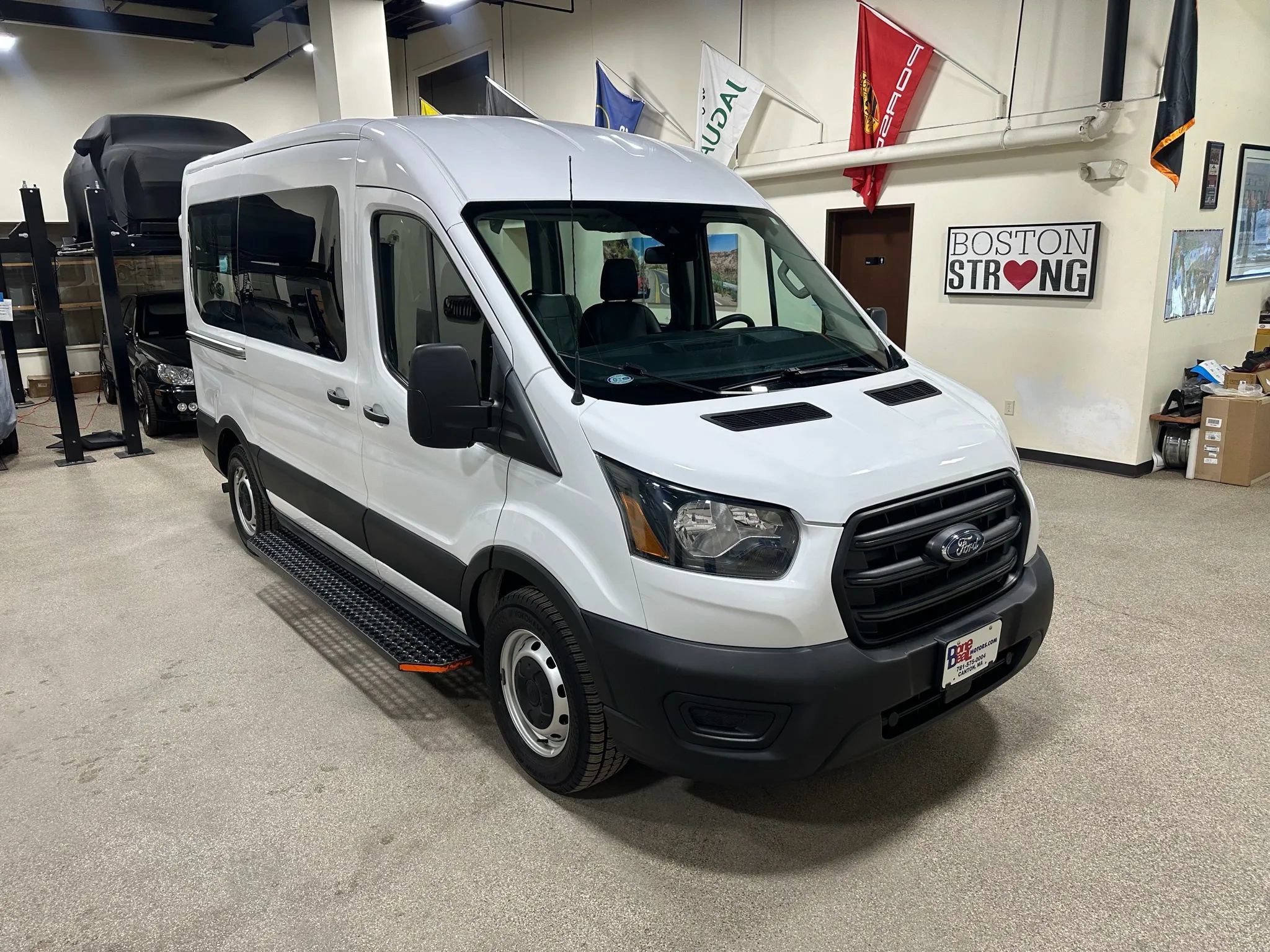Used 2020 Ford Transit 150 Medium Roof RWD image 6