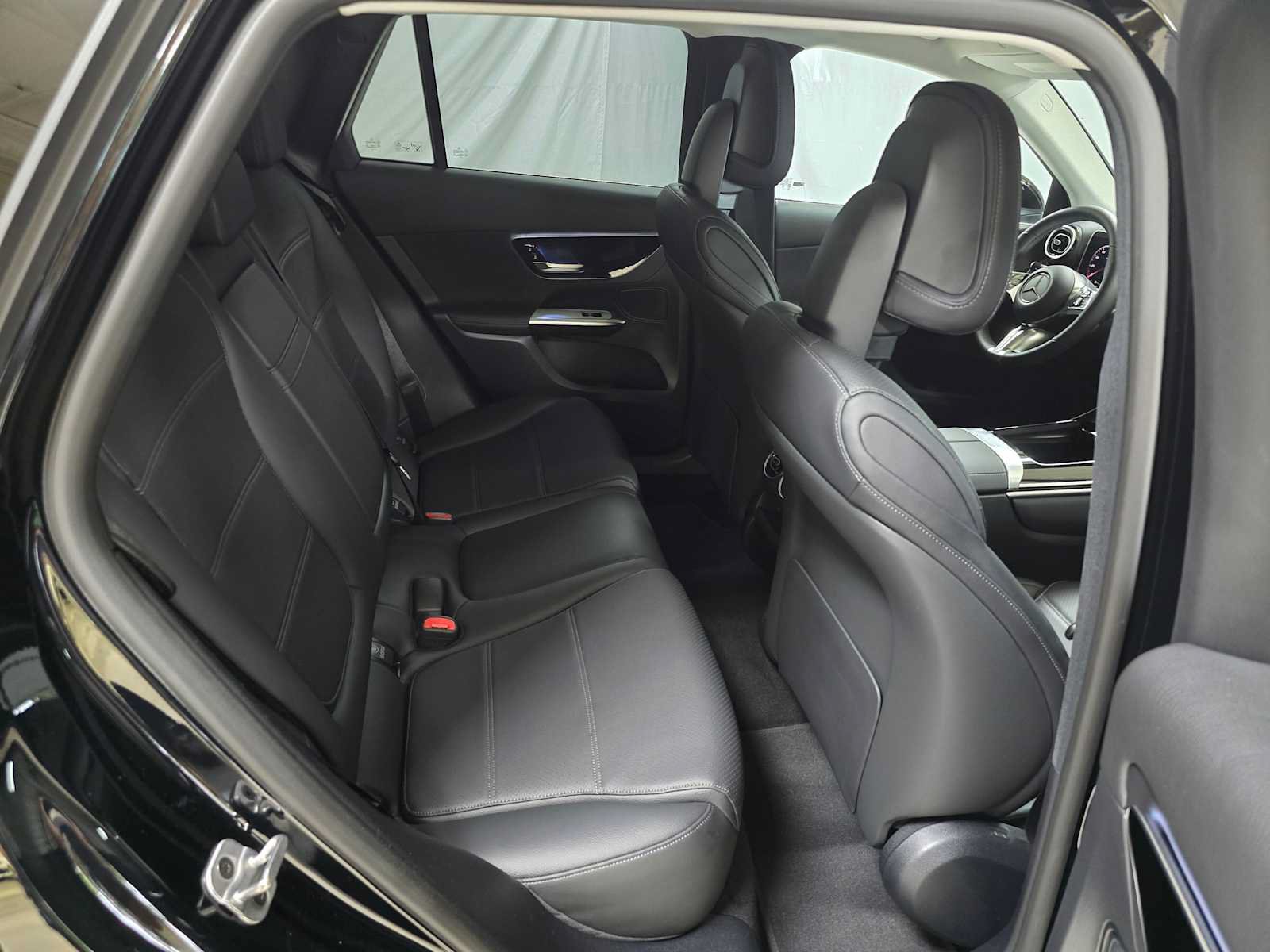 Certified 2025 Mercedes-Benz GLC 350e 4MATIC image 12