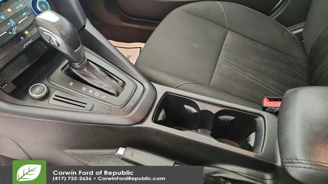 Used 2016 Ford Focus SE image 15