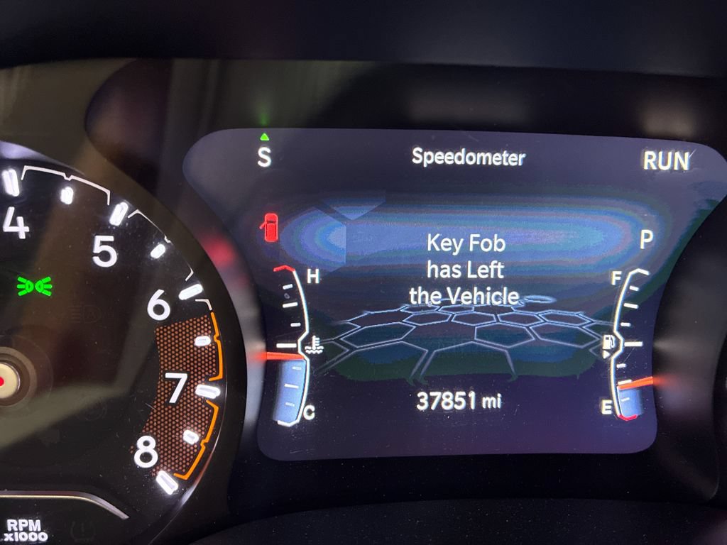 Used 2025 Jeep Compass Limited AWD/4WD image 17