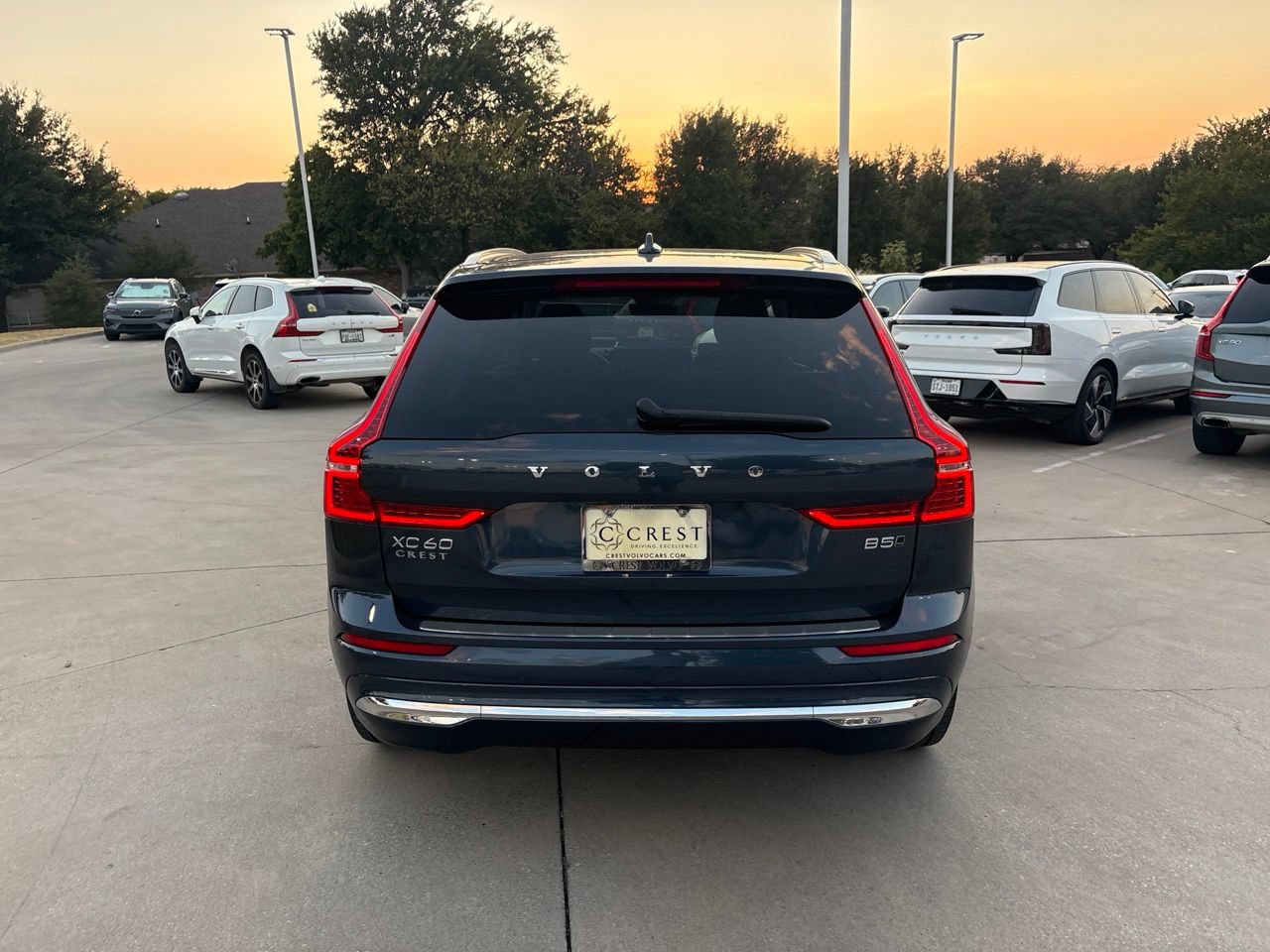 Certified 2023 Volvo XC60 B5 Plus w/ Climate Package AWD/4WD image 8