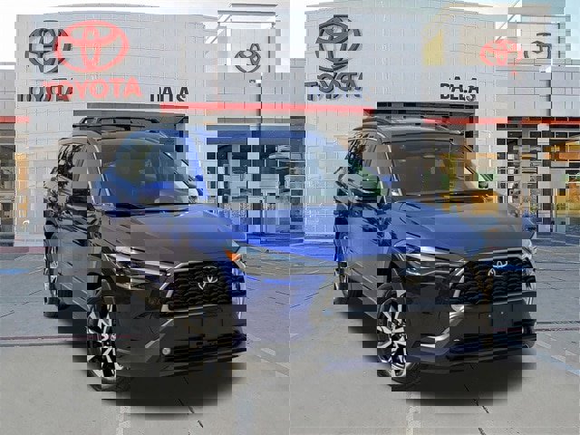 Used 2024 Toyota Corolla Cross XLE