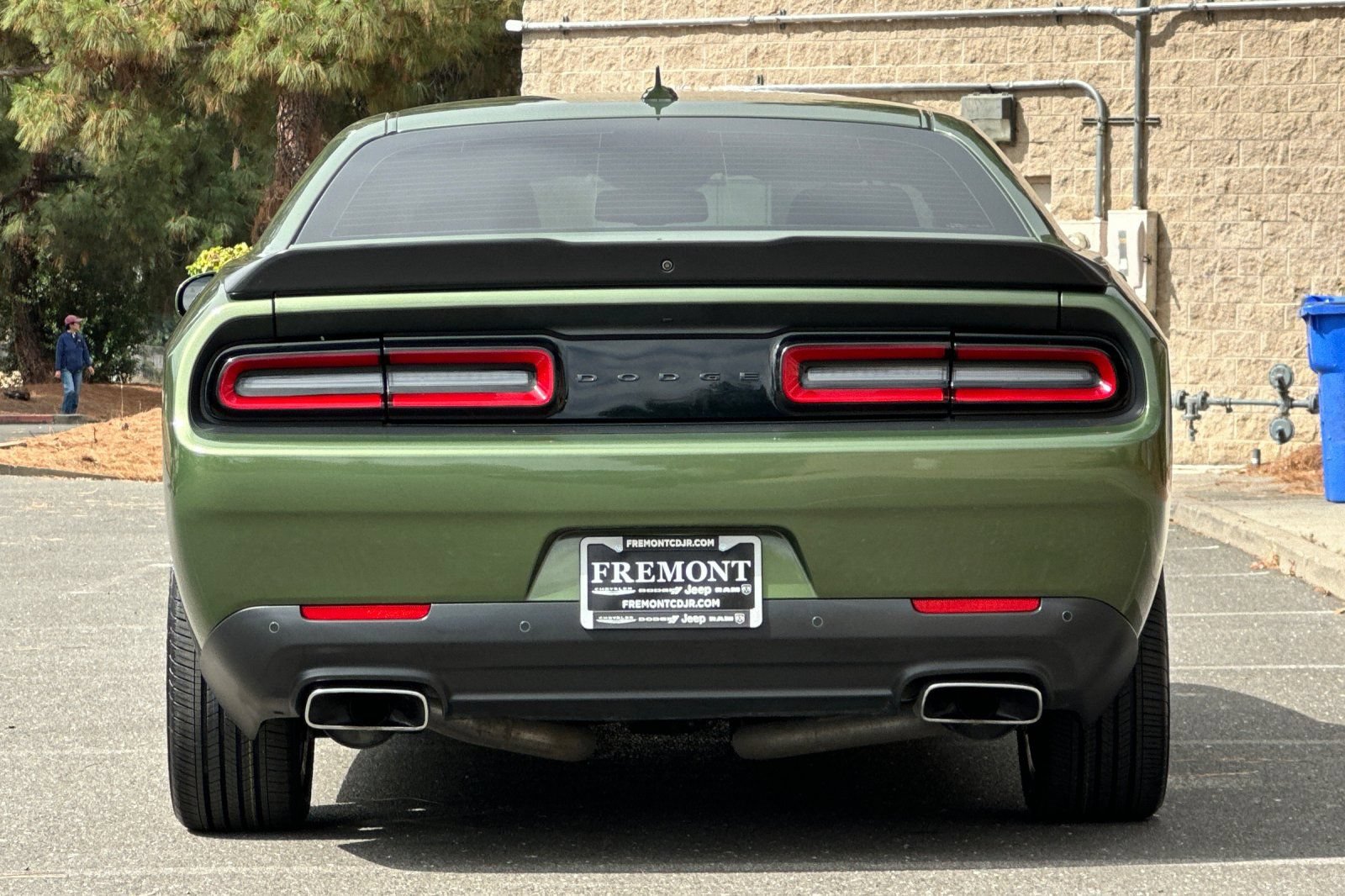 Used 2022 Dodge Challenger R/T RWD image 4