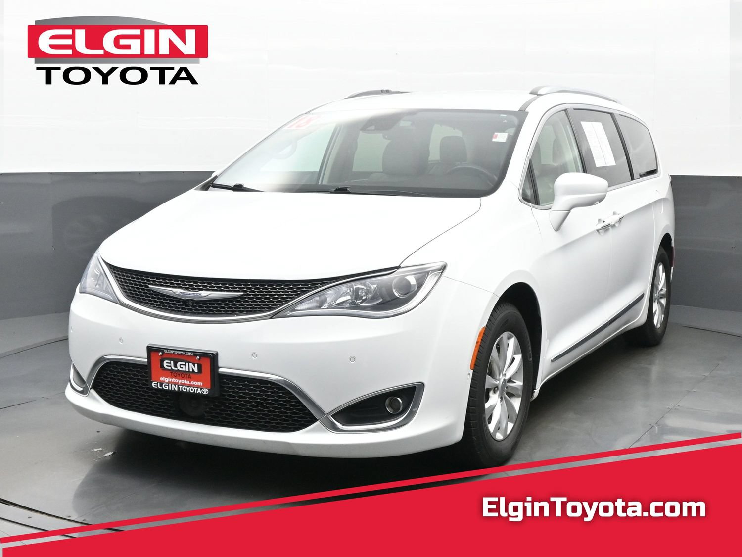 Used 2018 Chrysler Pacifica Touring-L Plus w/ Advanced Safetytec Group FWD image 1