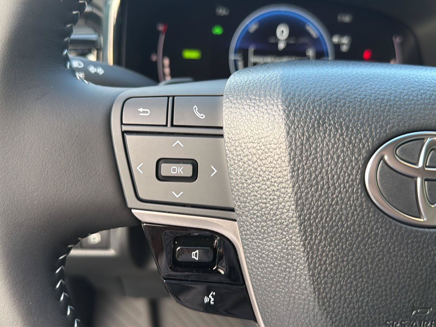 New 2026 Toyota Camry SE FWD image 21