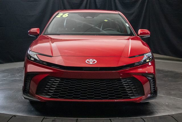 Used 2026 Toyota Camry SE image 4