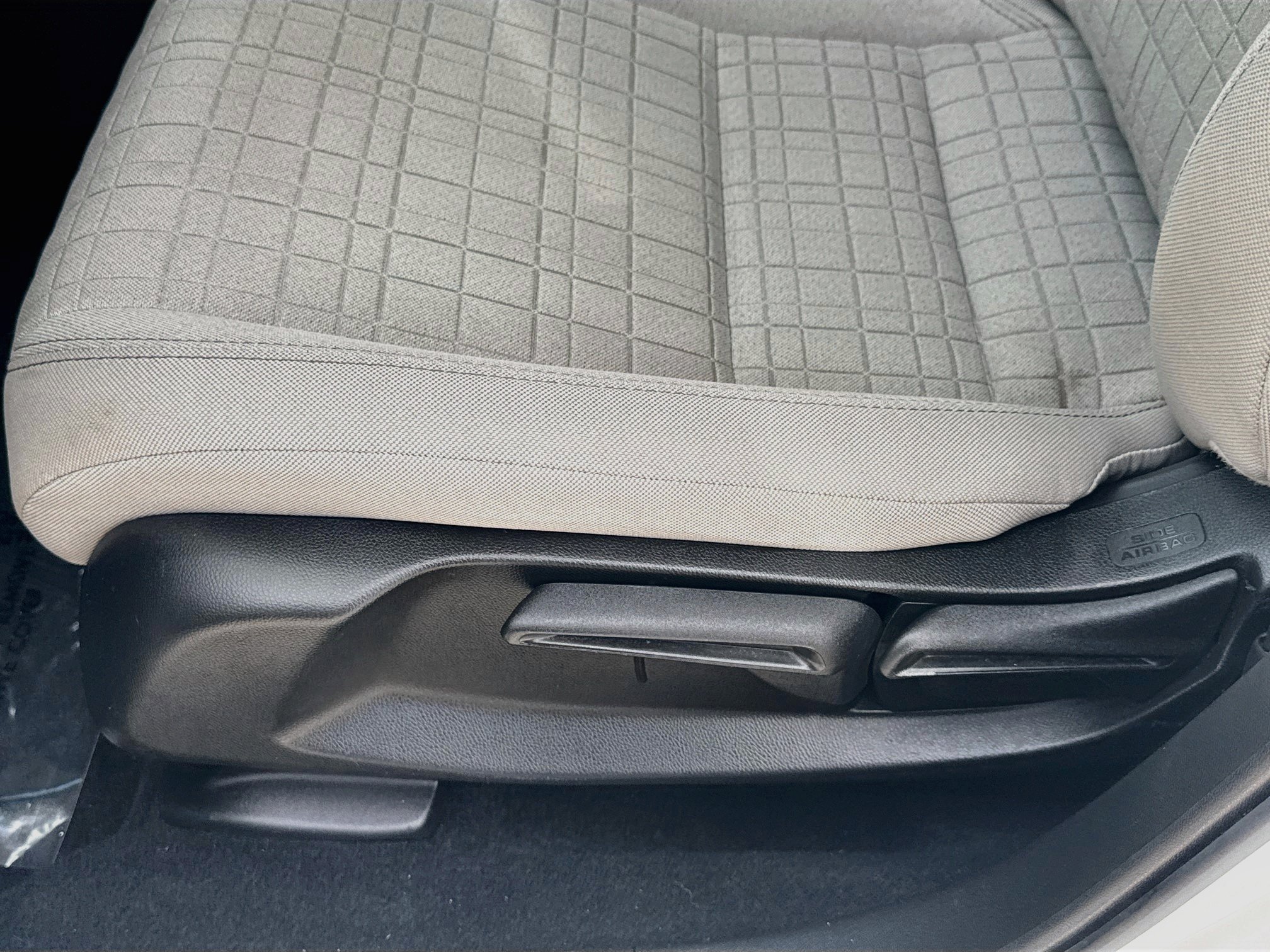 Used 2024 Honda HR-V LX image 17
