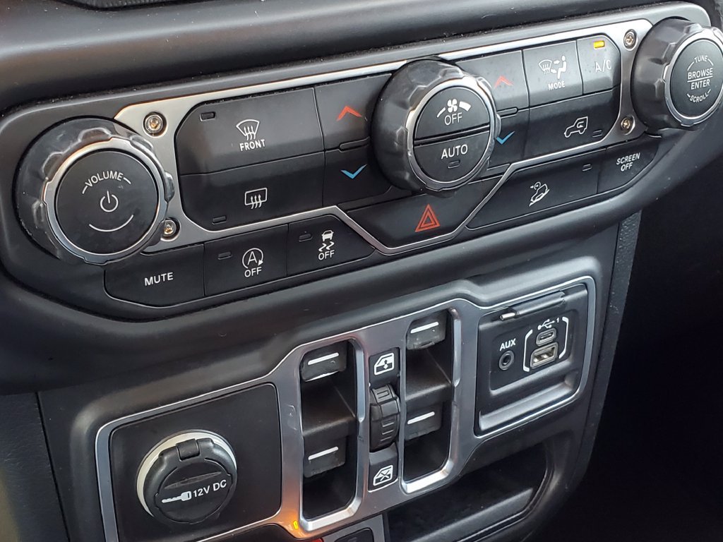 Used 2018 Jeep Wrangler Unlimited Rubicon AWD/4WD image 17