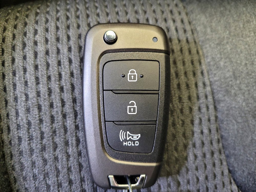 Used 2019 Hyundai Santa Fe SE FWD image 32