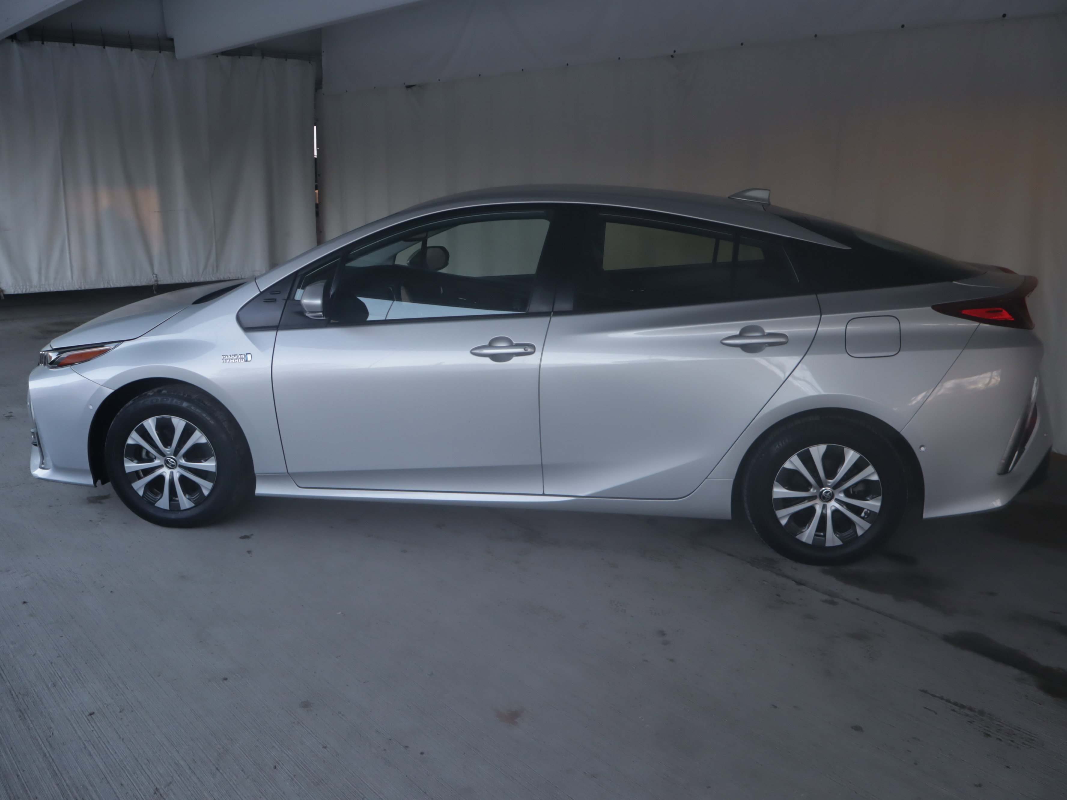 Used 2021 Toyota Prius Prime Limited image 22