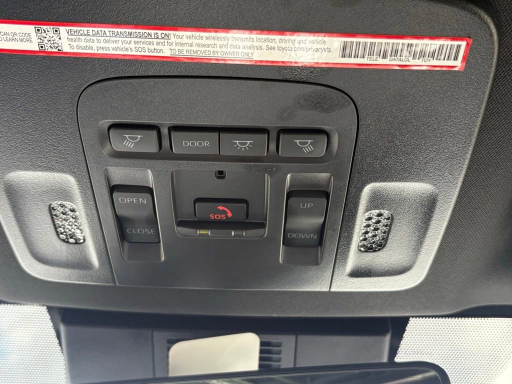 Used 2025 Toyota Camry SE w/ Multimedia Upgrade Package image 22