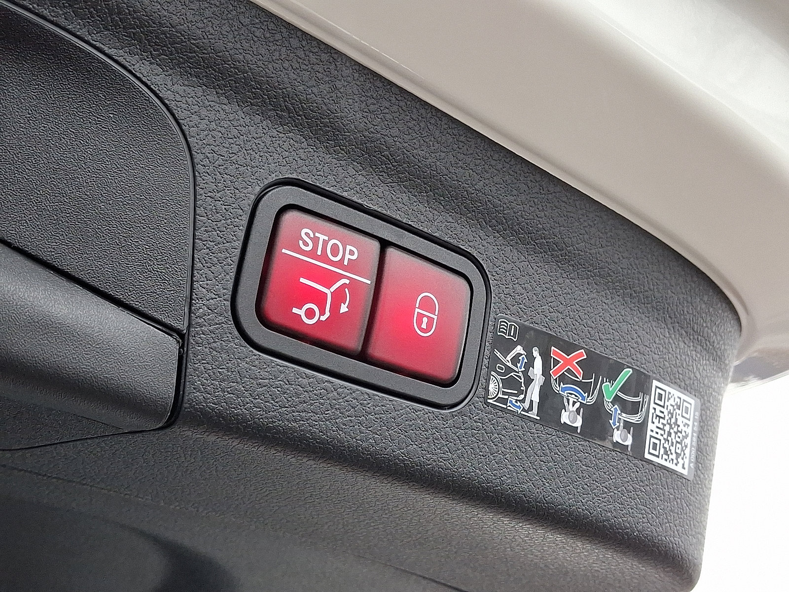 New 2026 Mercedes-Benz GLE 450 4MATIC image 26