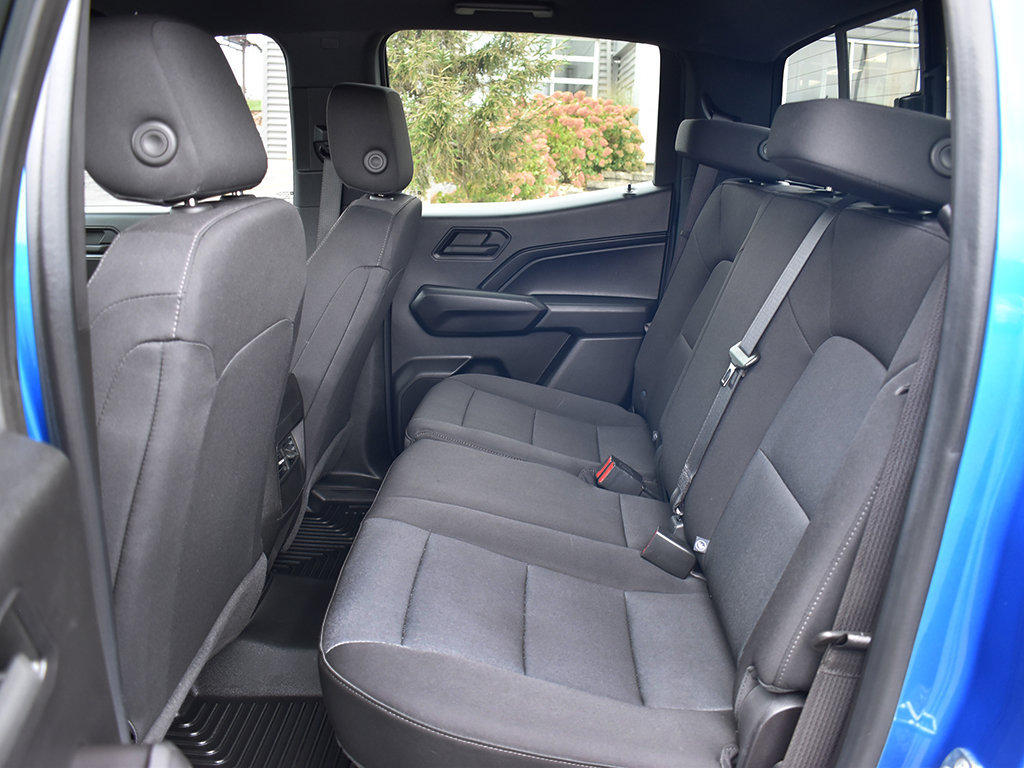 Used 2023 Chevrolet Colorado Trail Boss w/ Technology Package AWD/4WD image 6