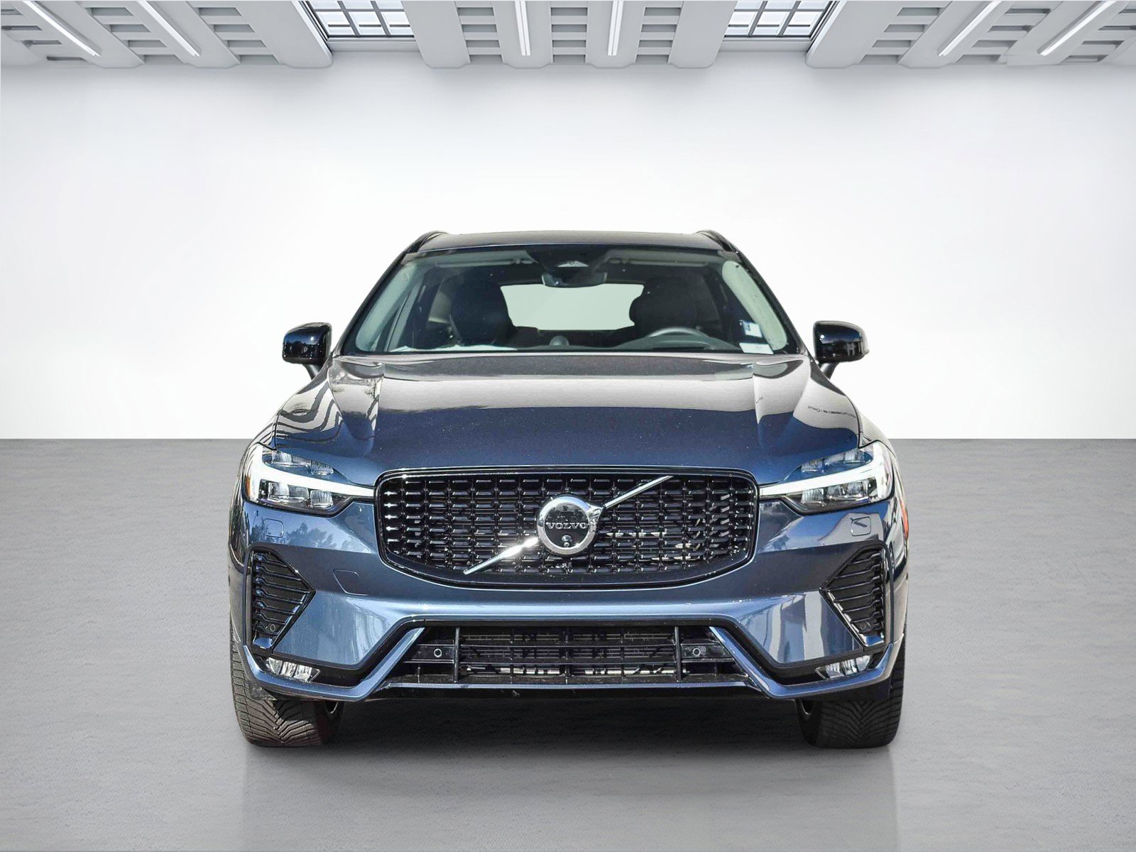 Used 2024 Volvo XC60 B5 Ultimate w/ Protection Package Premier image 2