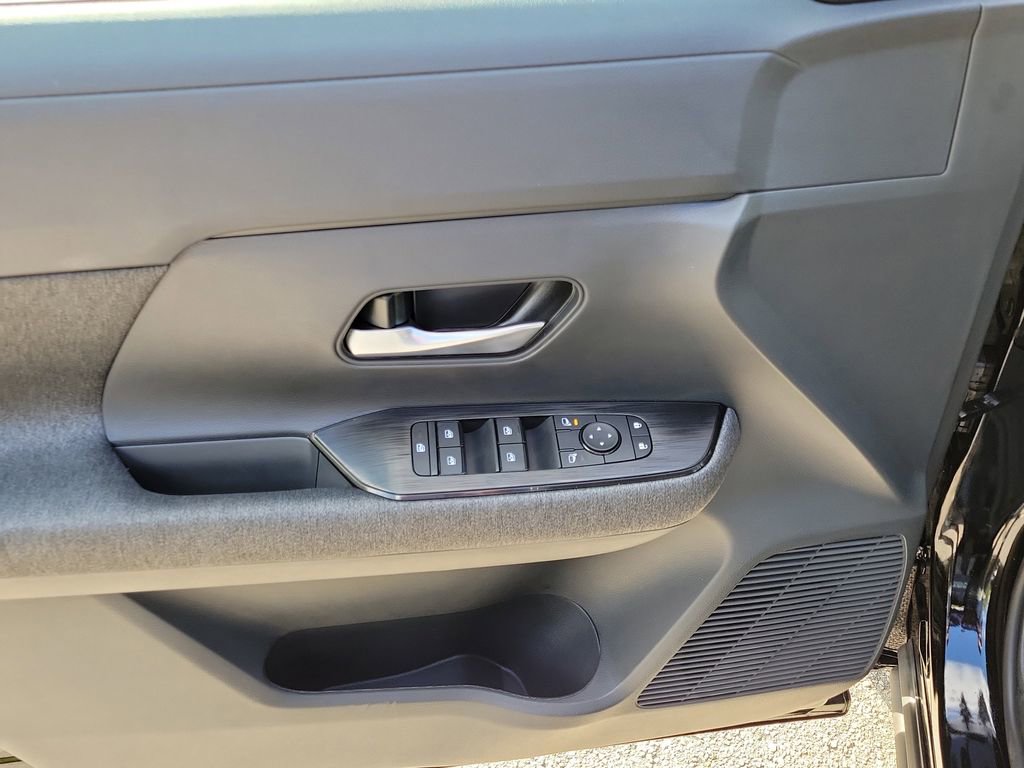 New 2026 Nissan Kicks SV image 16