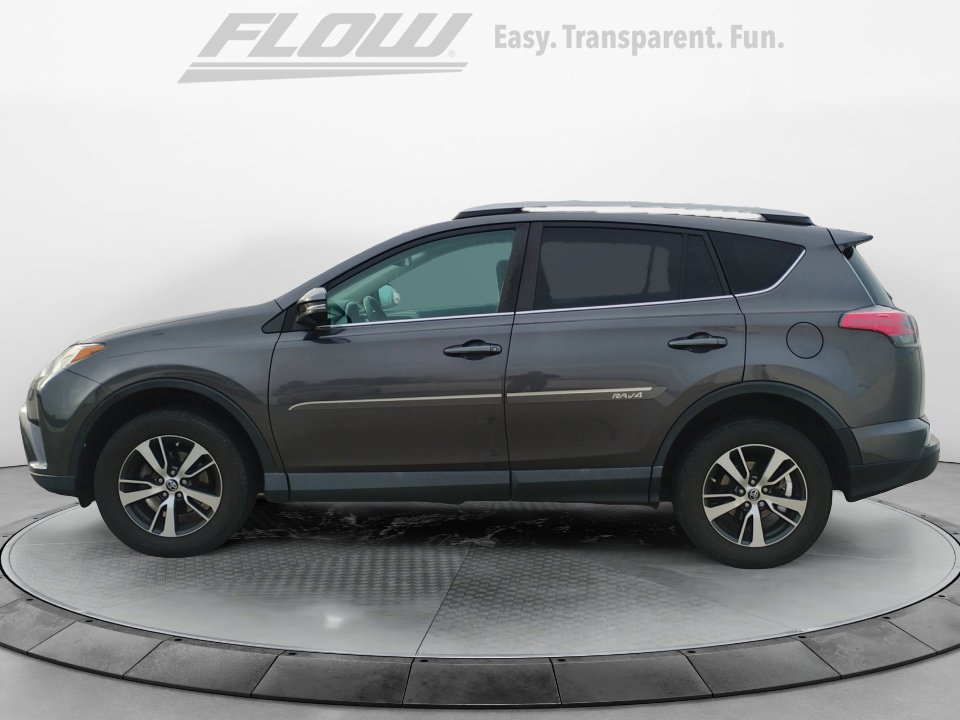 Used 2018 Toyota RAV4 XLE image 5