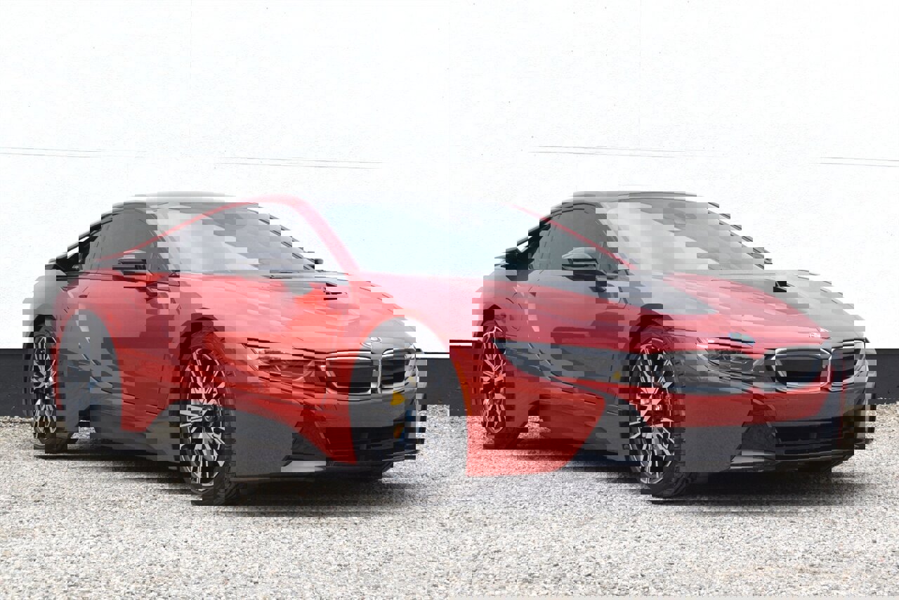 Used 2017 BMW i8 image 1
