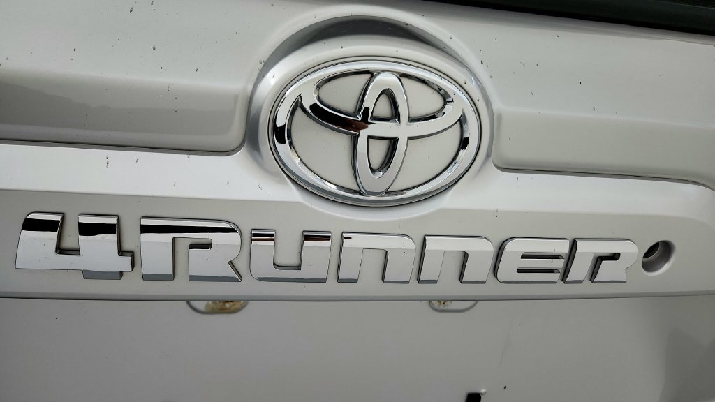 Certified 2017 Toyota 4Runner SR5 Premium AWD/4WD image 13